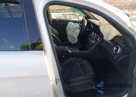 2022 Mercedes-Benz Glc 300 4Matic Suv from USA, damaged, VIN W1N0G8EB6NV378802